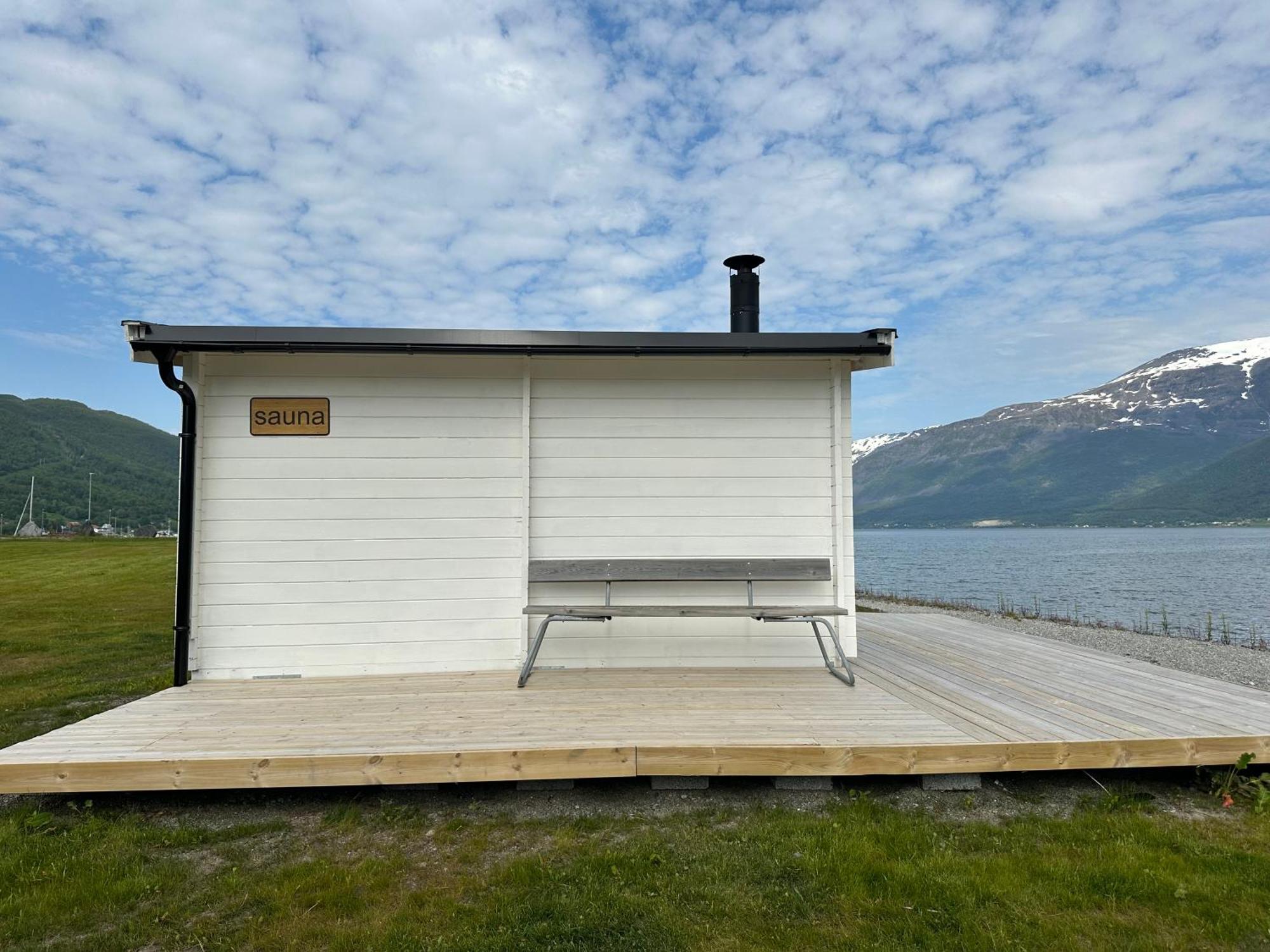 Lokvollstranda As *